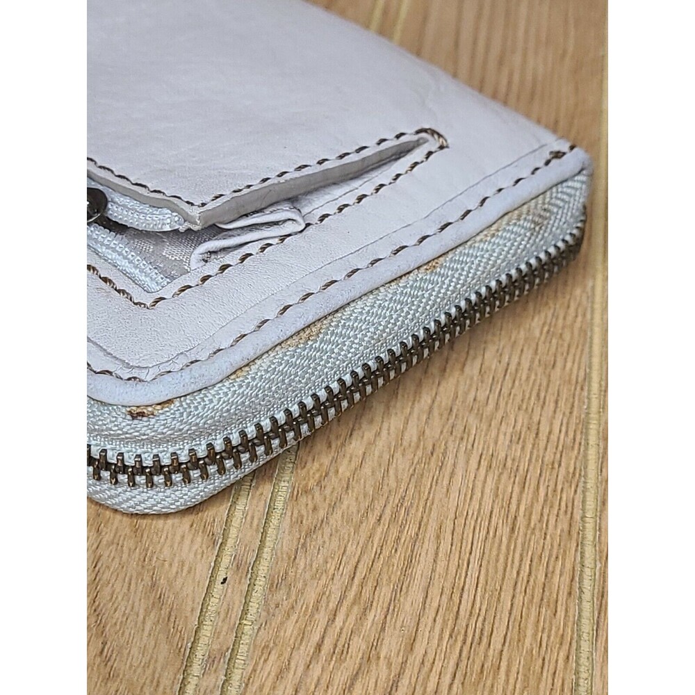 Fossil Multicolored Wallet Pre-Owned - image 7